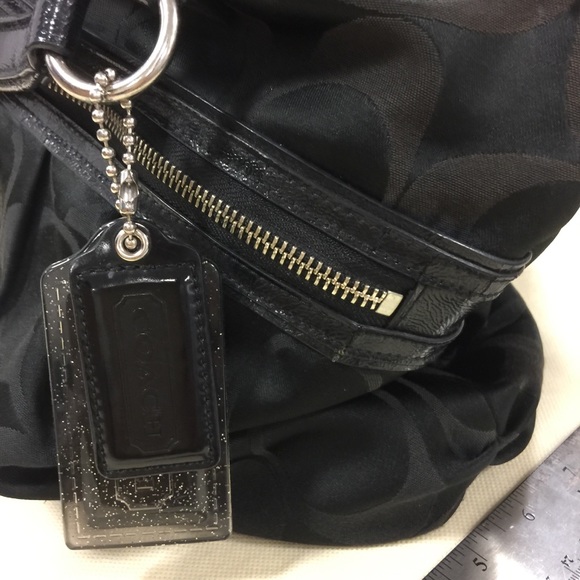 Classic Coach fabric handbag - Picture 6 of 8